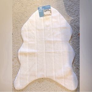 NWT Super Plush Microfiber Bath Rug